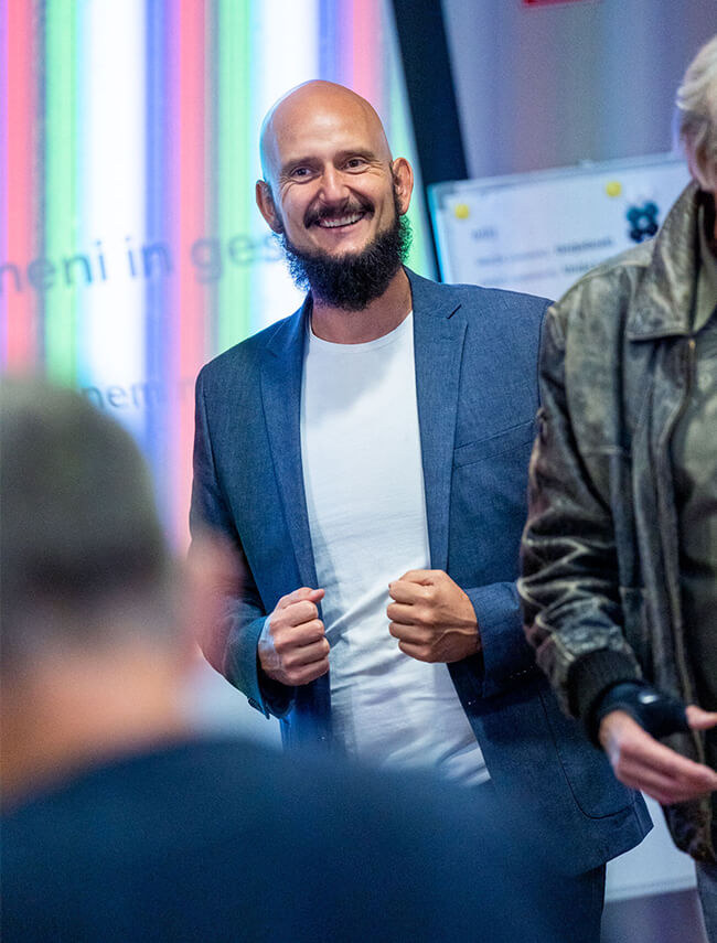 metaverse-brezplacni-webinar-vodnik-po-metaverse-martin-korosec-metaverzum